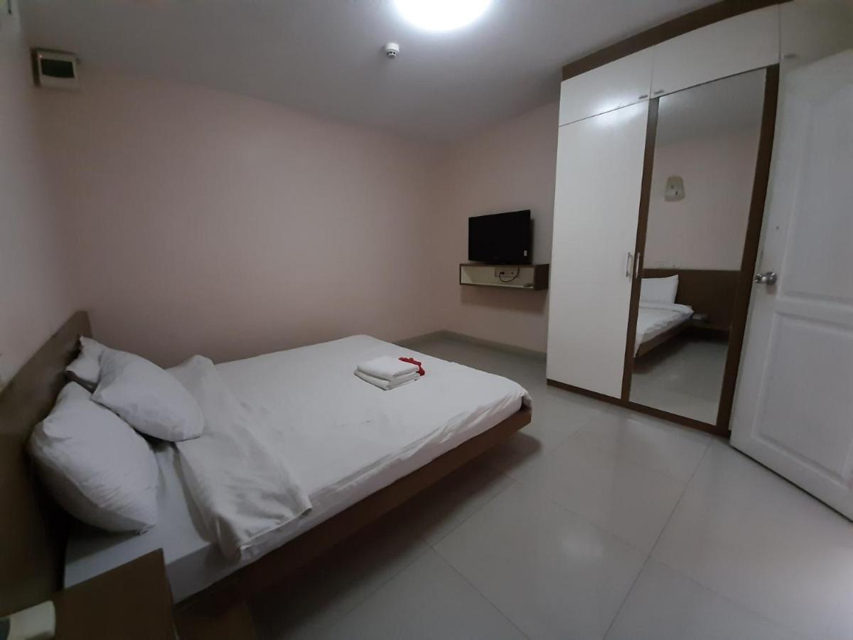 Ruamsab2 รวมทรัพย์2 Lägenhet Bangkok Exteriör bild