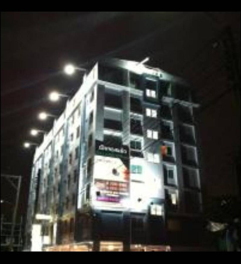 Ruamsab2 รวมทรัพย์2 Lägenhet Bangkok Exteriör bild