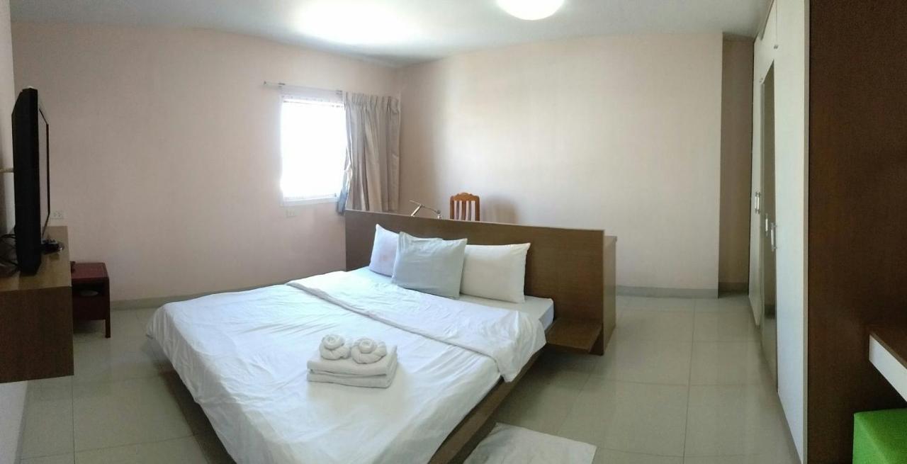 Ruamsab2 รวมทรัพย์2 Lägenhet Bangkok Exteriör bild